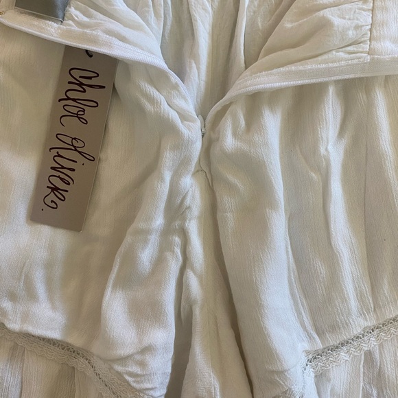 Anthropologie - Red and White Shorts -Chloe Oliver - Picture 4 of 7